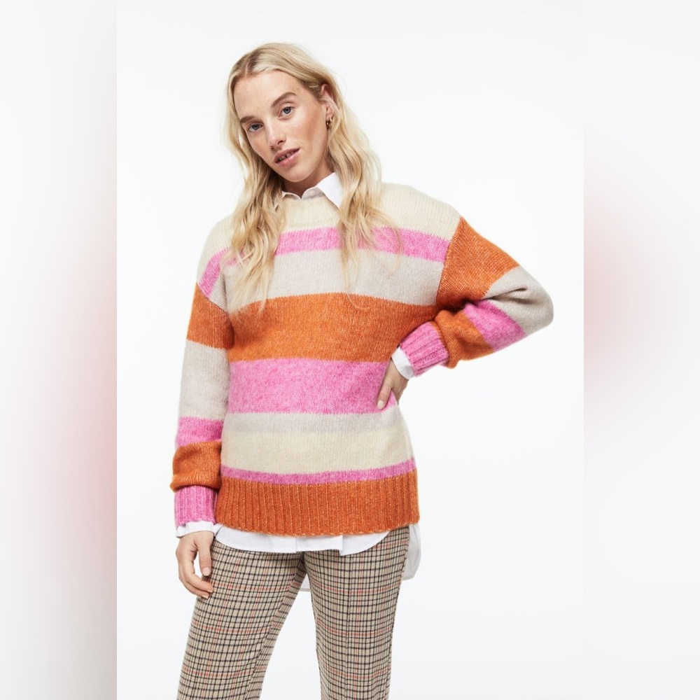 MAMA Sweater